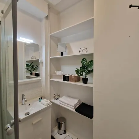 Apartman Paul - Proche Gare Centre & Arena