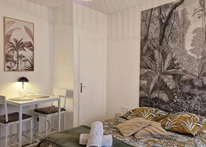 Apartment Paul - Proche Gare Centre & Arena